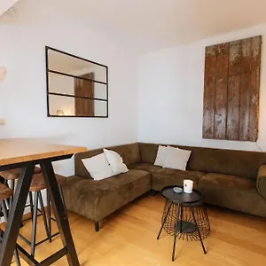 Casa Riad With Spacious Patio - Tcm Apartamento Málaga